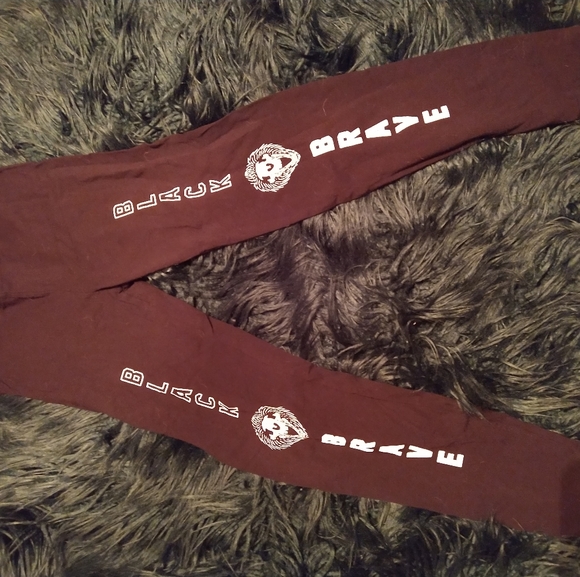 Seth Rollins black and brave leggings - Picture 2 of 2